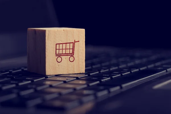 Explorando o futuro: como a internet via satélite continuará revolucionando o e-commerce